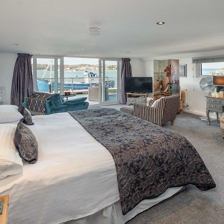Houseboat Harbourside View Newport (Isle Of Wight) Exterior foto